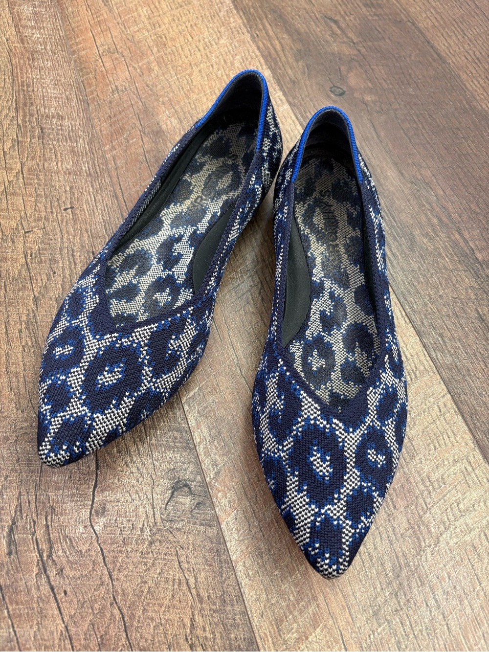 Rothy’s pointed toe indigo cat size 8.5